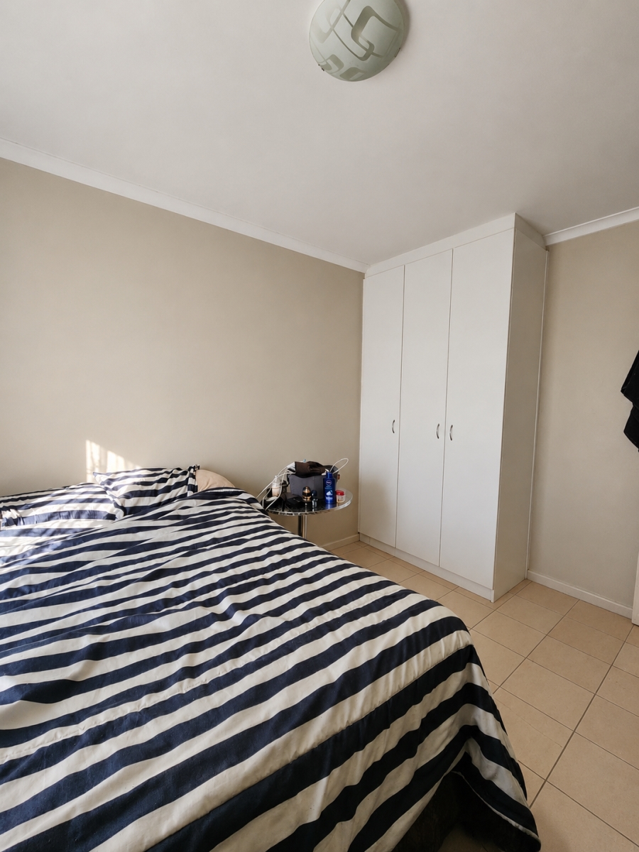 To Let 2 Bedroom Property for Rent in Buh Rein Estate Western Cape